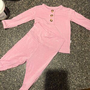 B 17      Little Bum Bums 2pc Outfit Set
